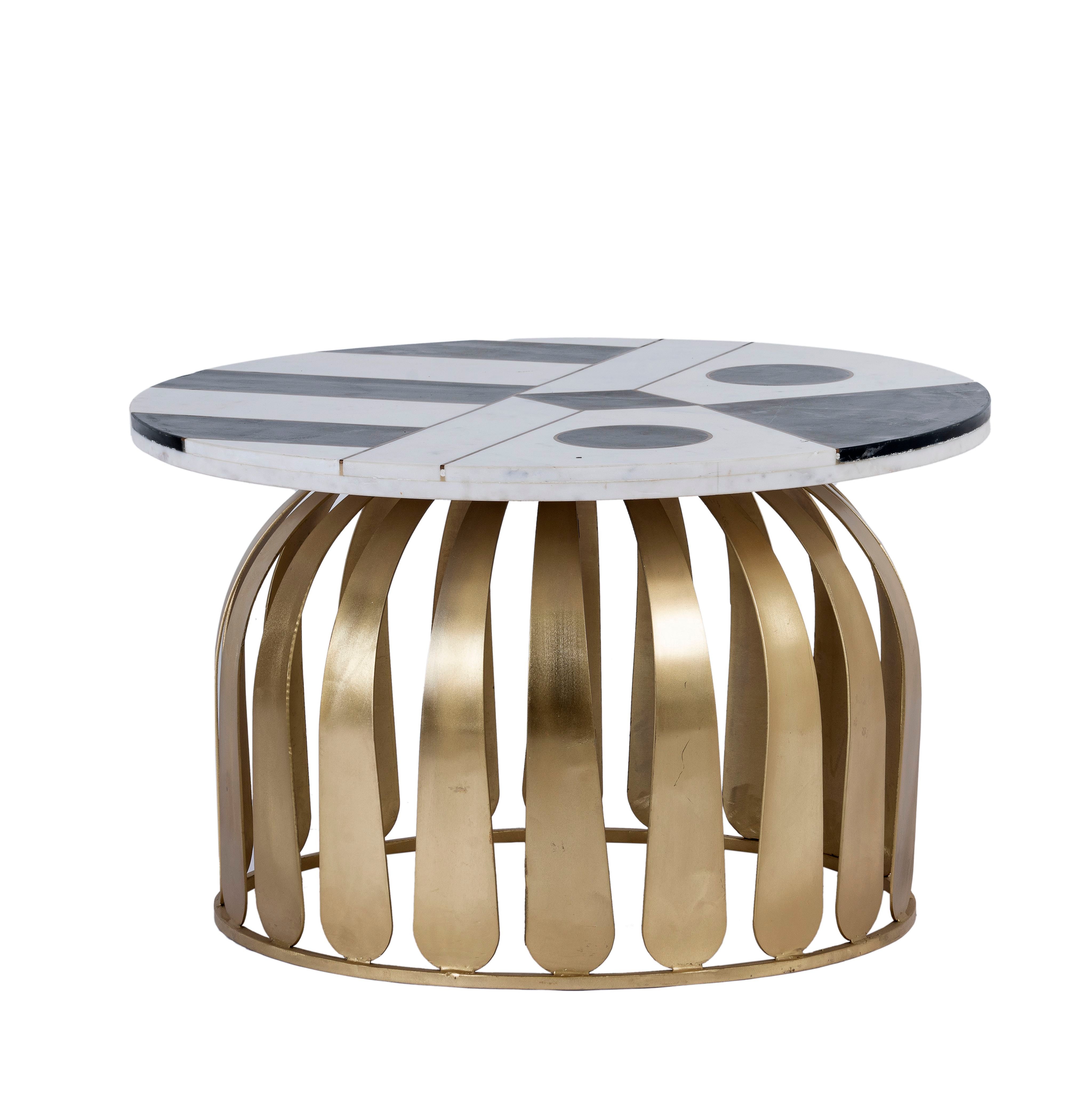 White background image of a round industrial style coffee table with hand-forged metal base and checkered marble top; also functions as a metal bar table, 82 cm diameter, 45 cm height.