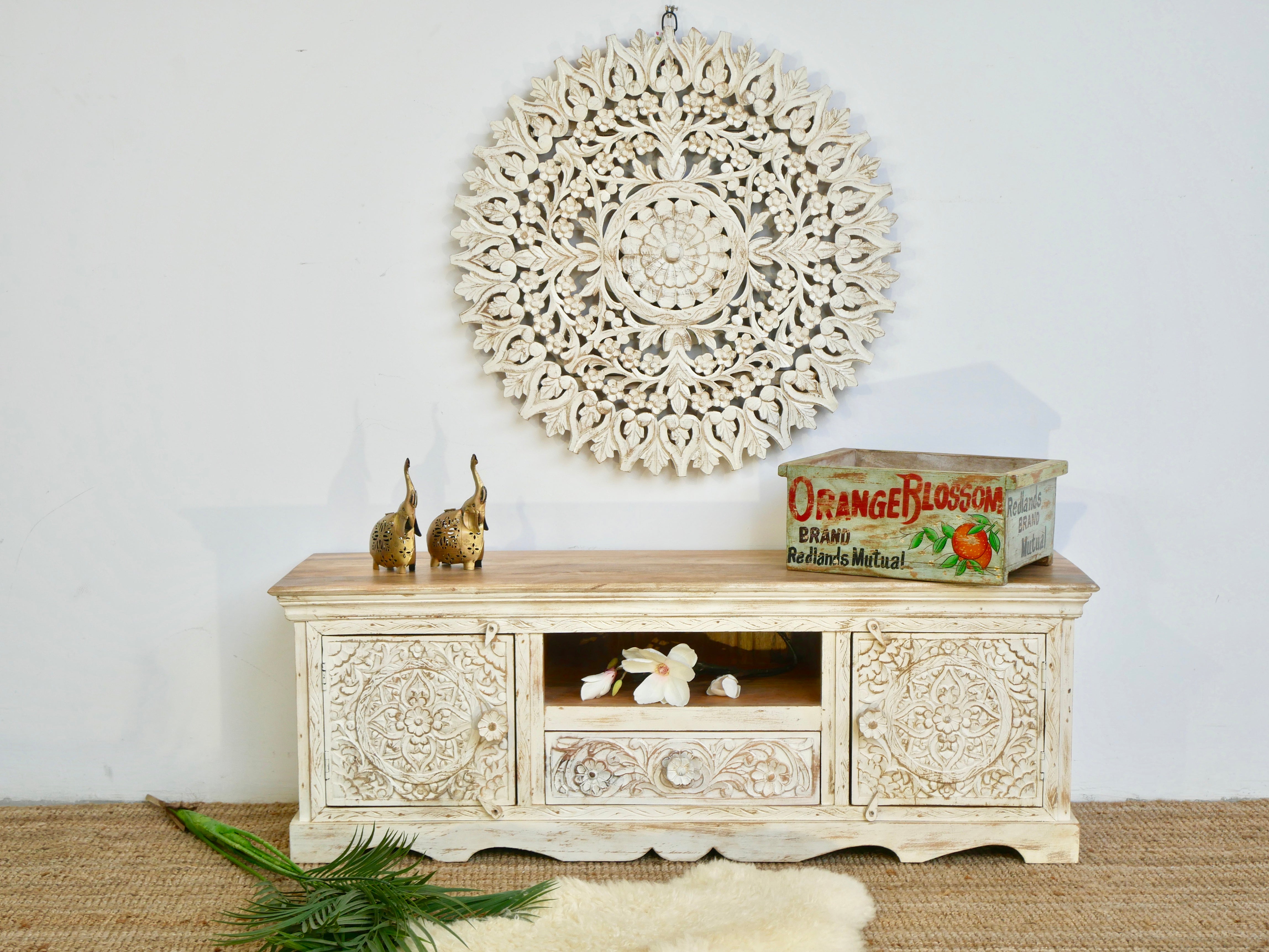 Handcrafted wooden carved sideboard made from mango wood with Indian carvings and drawers; ideal living room furniture, 150 × 60 × 40 cm.