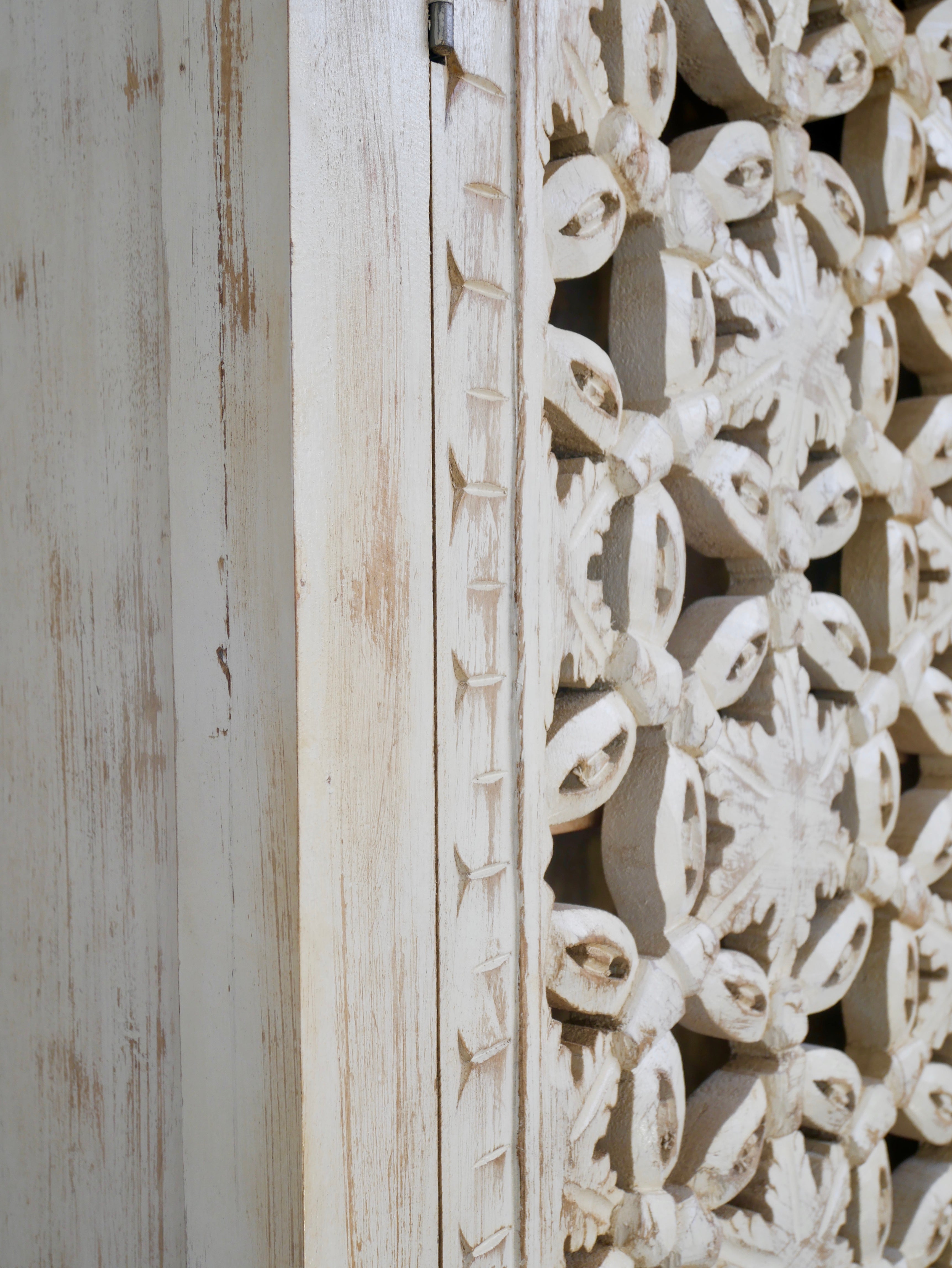 Bidar, indian-style wall cabinet