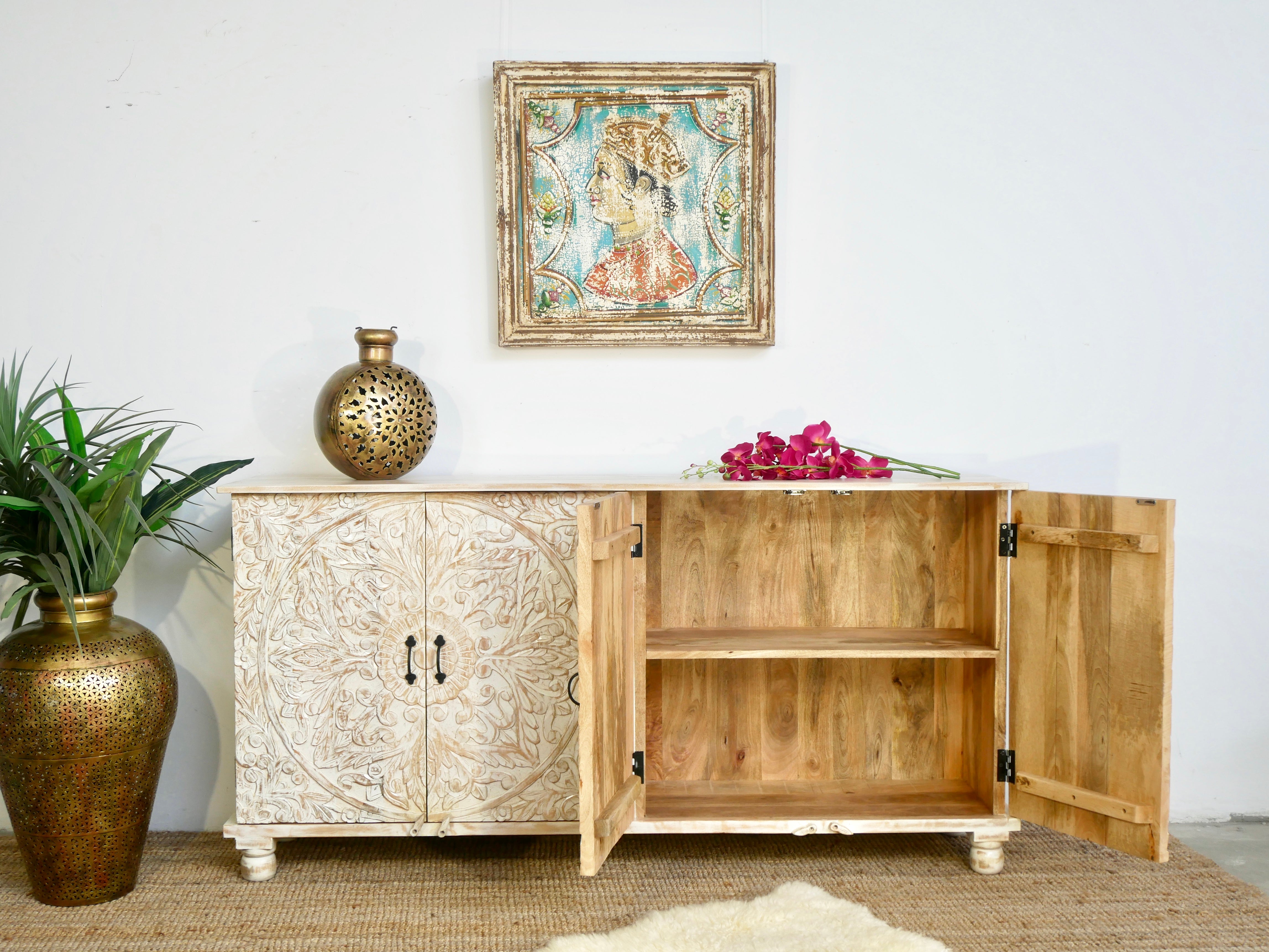 Kurnool, indian-style vintage sideboard