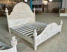 Handcrafted Indian bed Aarohi in solid mango wood with carved headboard and footboard, rustic bedroom furniture, 180 × 200 cm King size.