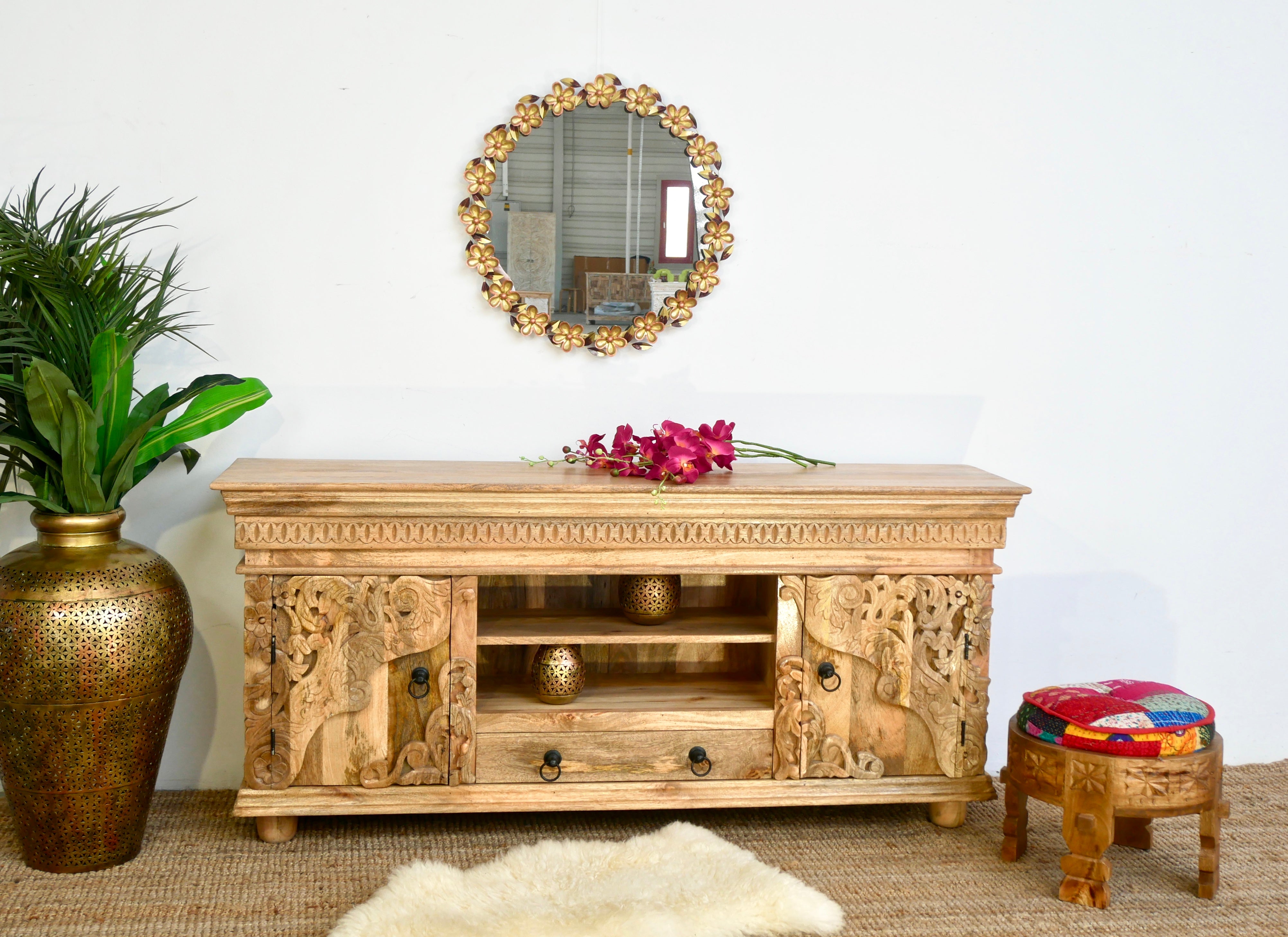 Raichur nature, hand-carved wooden sideboard